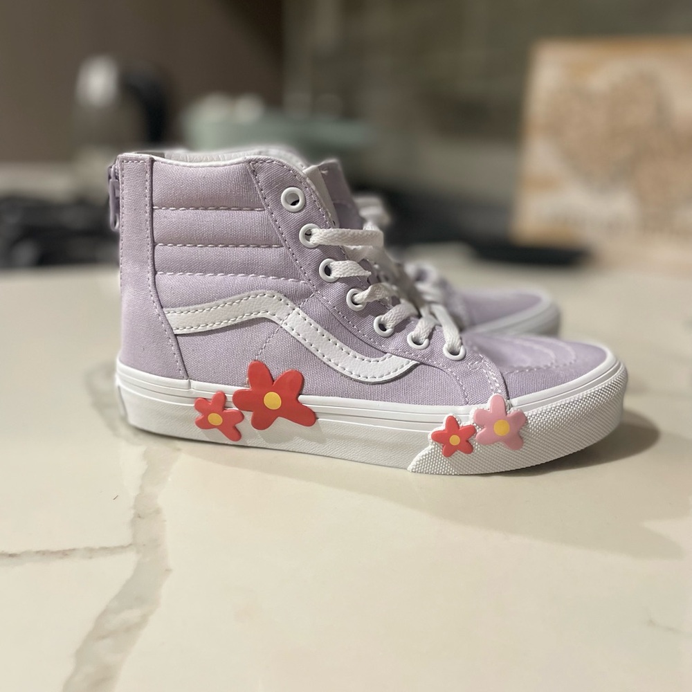 Vans Kids Sneakers in Lavender with Red Floral Accents